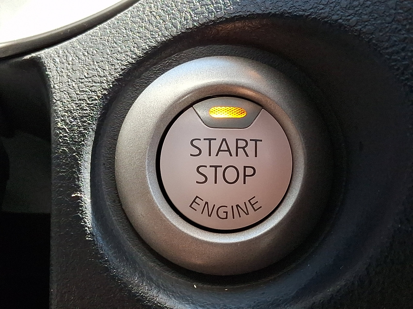 Used 2015 Nissan Juke SV w/ Technology Package AWD/4WD image 27