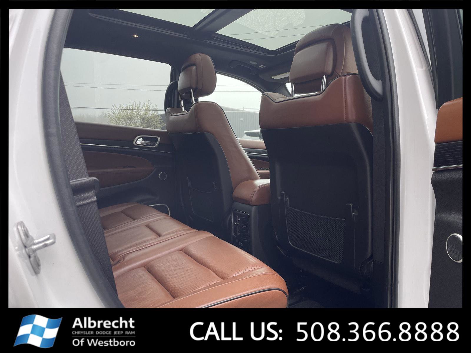 Used 2021 Jeep Grand Cherokee Summit w/ Platinum Series Group image 17