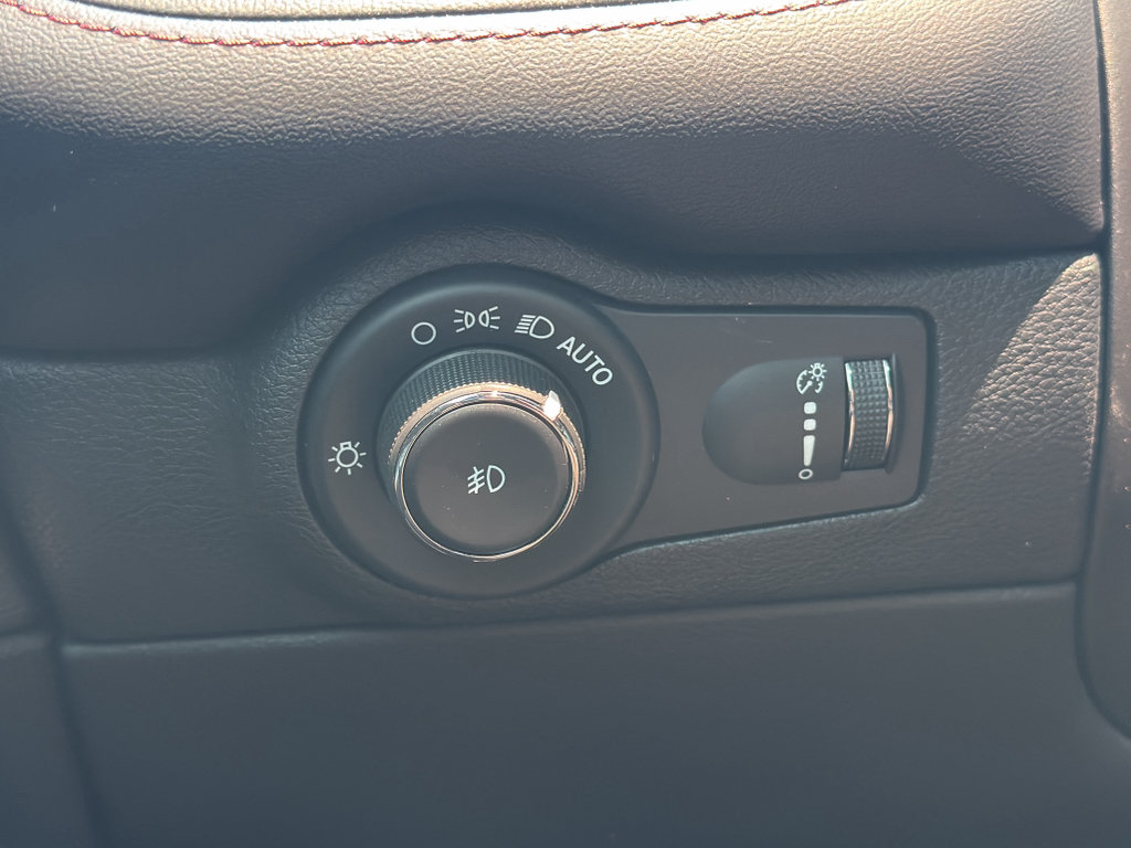 Used 2022 Dodge Durango R/T AWD/4WD image 12