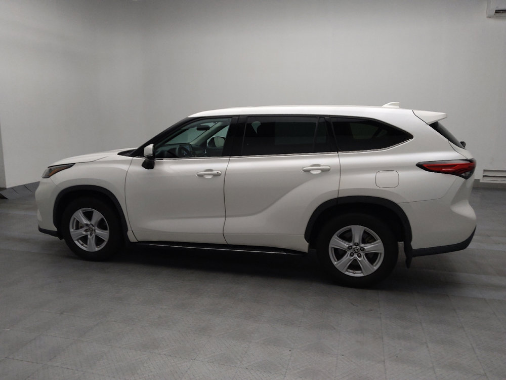 Used 2020 Toyota Highlander L image 3