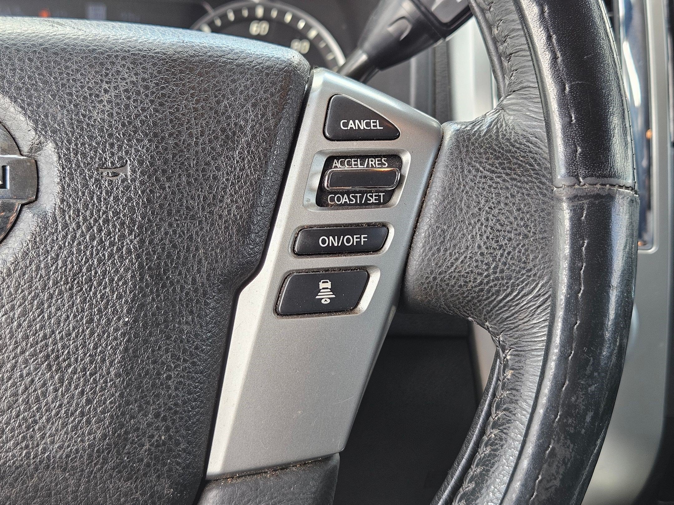 Used 2020 Nissan Titan SV w/ SV Convenience Package RWD image 18