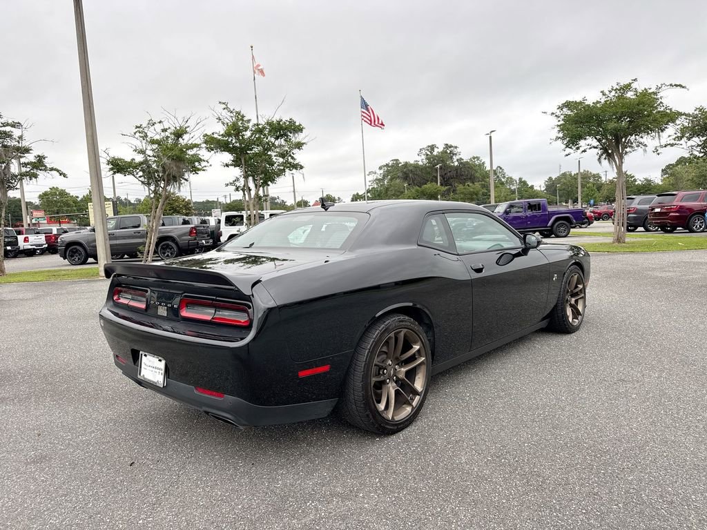 Used 2022 Dodge Challenger R/T Scat Pack w/ Shaker Package RWD image 3