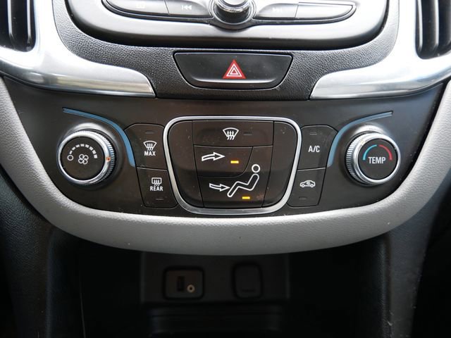 Used 2018 Chevrolet Equinox LS image 16