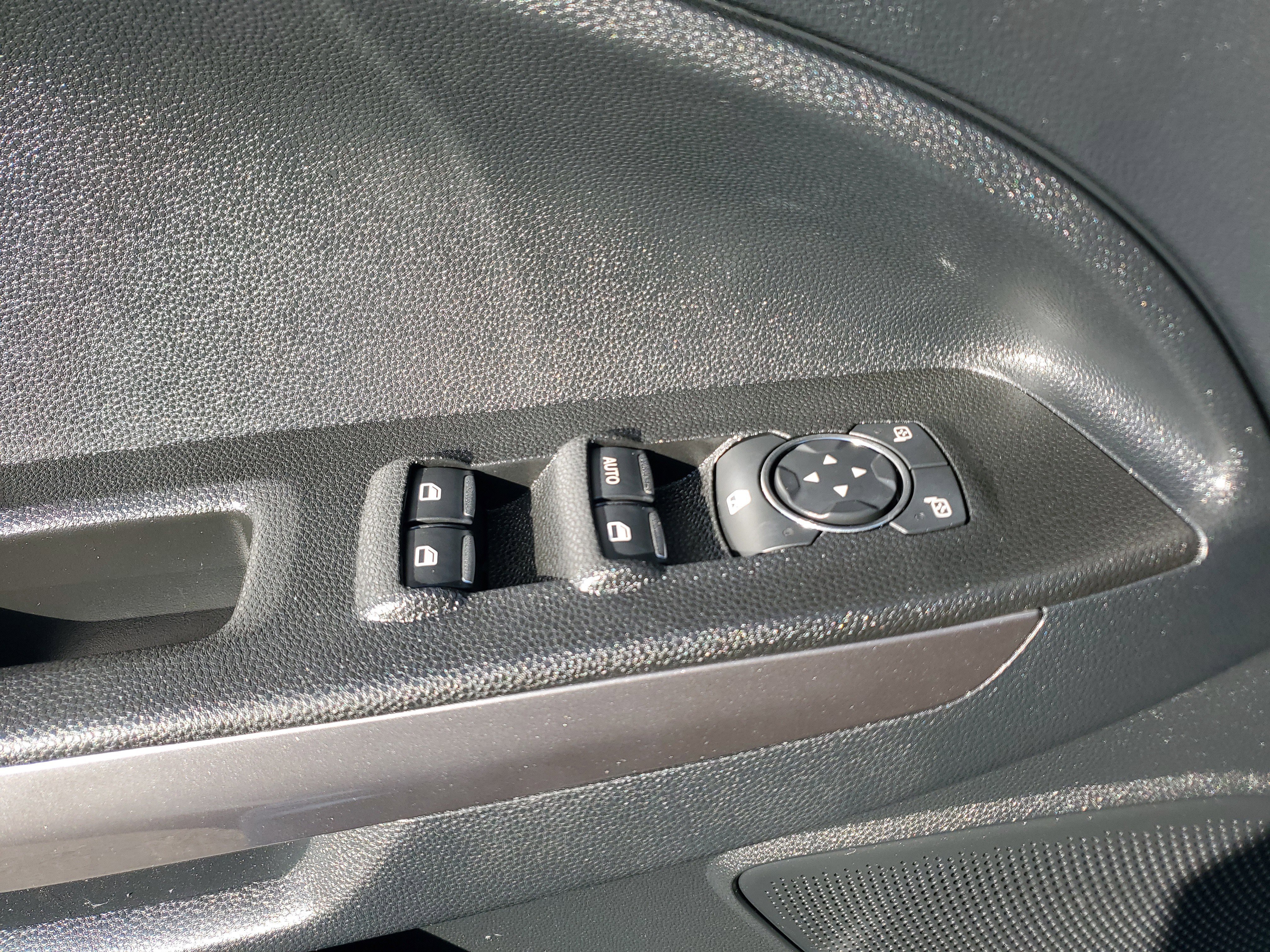 Used 2021 Ford EcoSport SE image 23