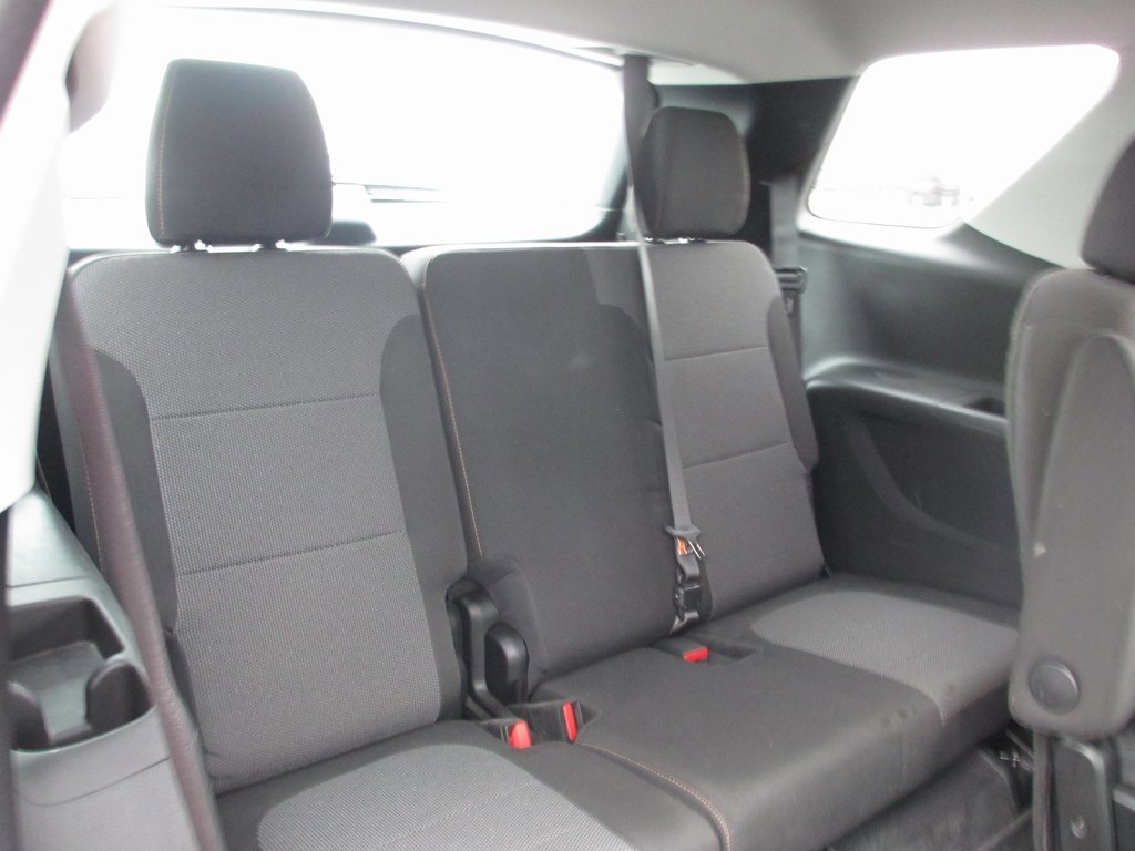 Used 2020 Chevrolet Traverse LT image 22