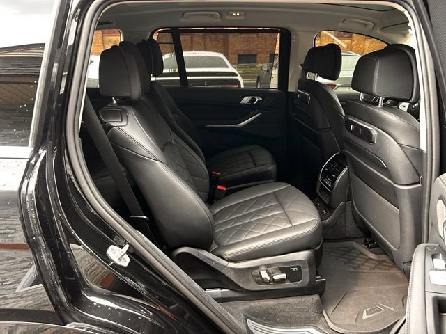 Used 2024 BMW X7 xDrive40i w/ Premium Package AWD/4WD image 18