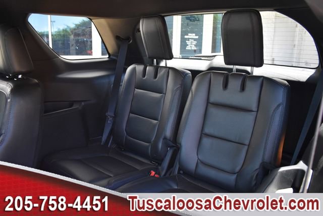 Used 2018 Ford Explorer XLT w/ Equipment Group 202A FWD image 23