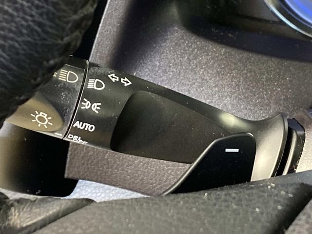 Used 2018 Toyota Corolla SE image 17