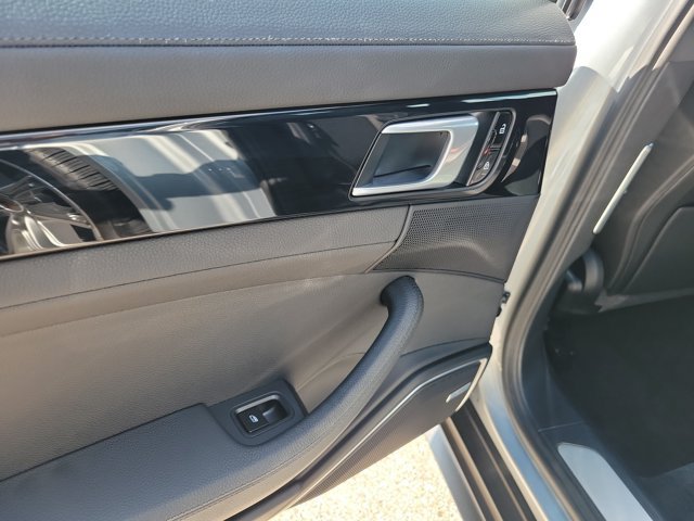 Certified 2021 Porsche Panamera 4 AWD/4WD image 23