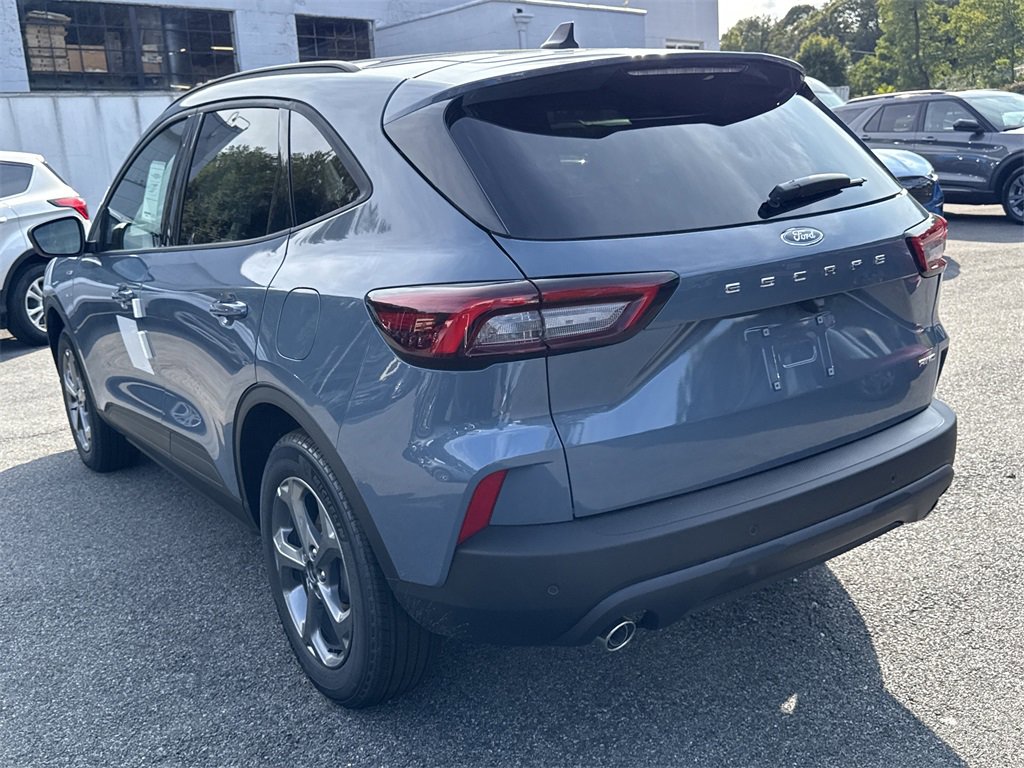 Used 2025 Ford Escape ST-Line w/ Tech Pack #1 image 6