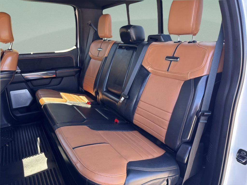 Used 2024 Ford F250 Platinum image 10