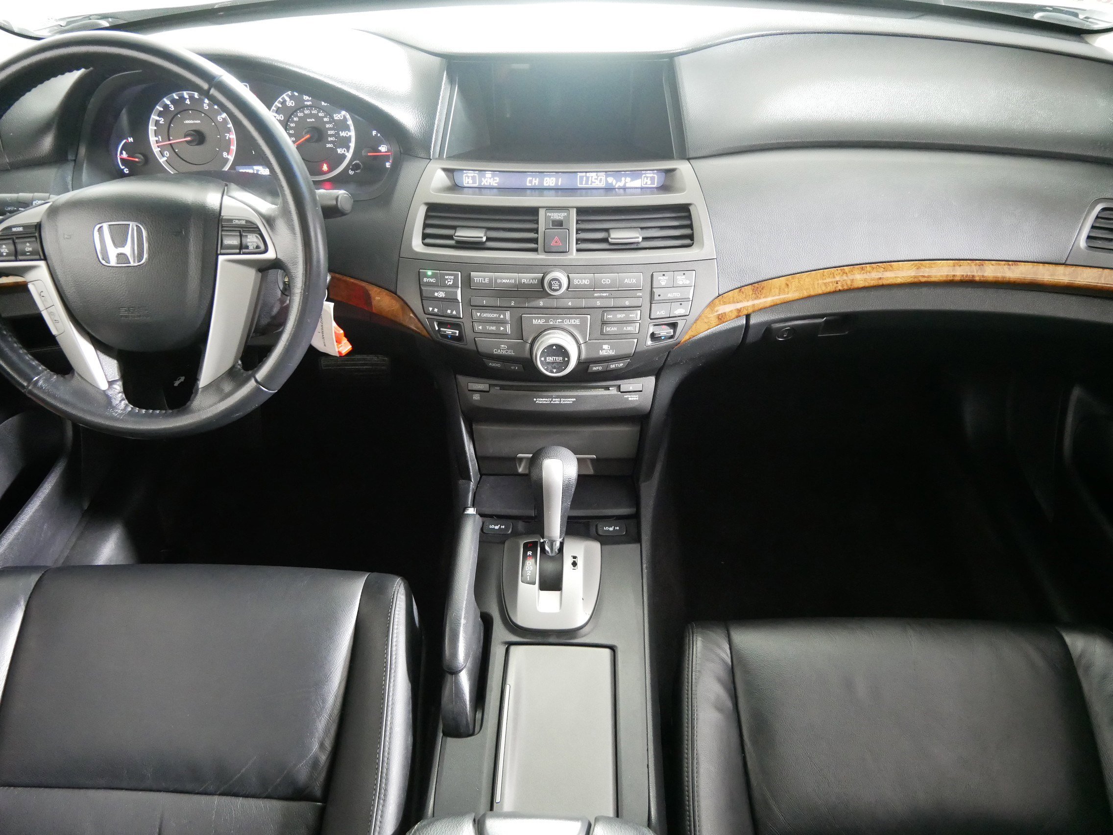 Used 2011 Honda Accord EX-L image 10