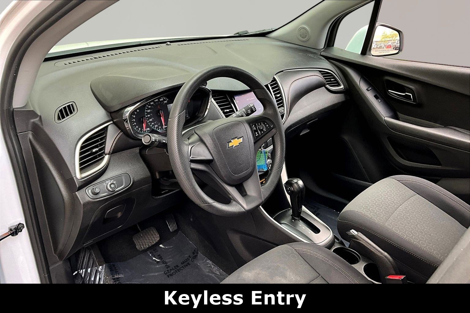 Used 2020 Chevrolet Trax LS FWD image 14