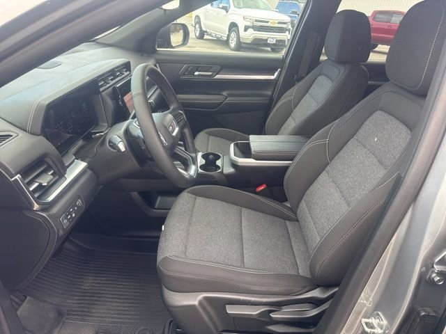 Used 2025 GMC Terrain Elevation image 11