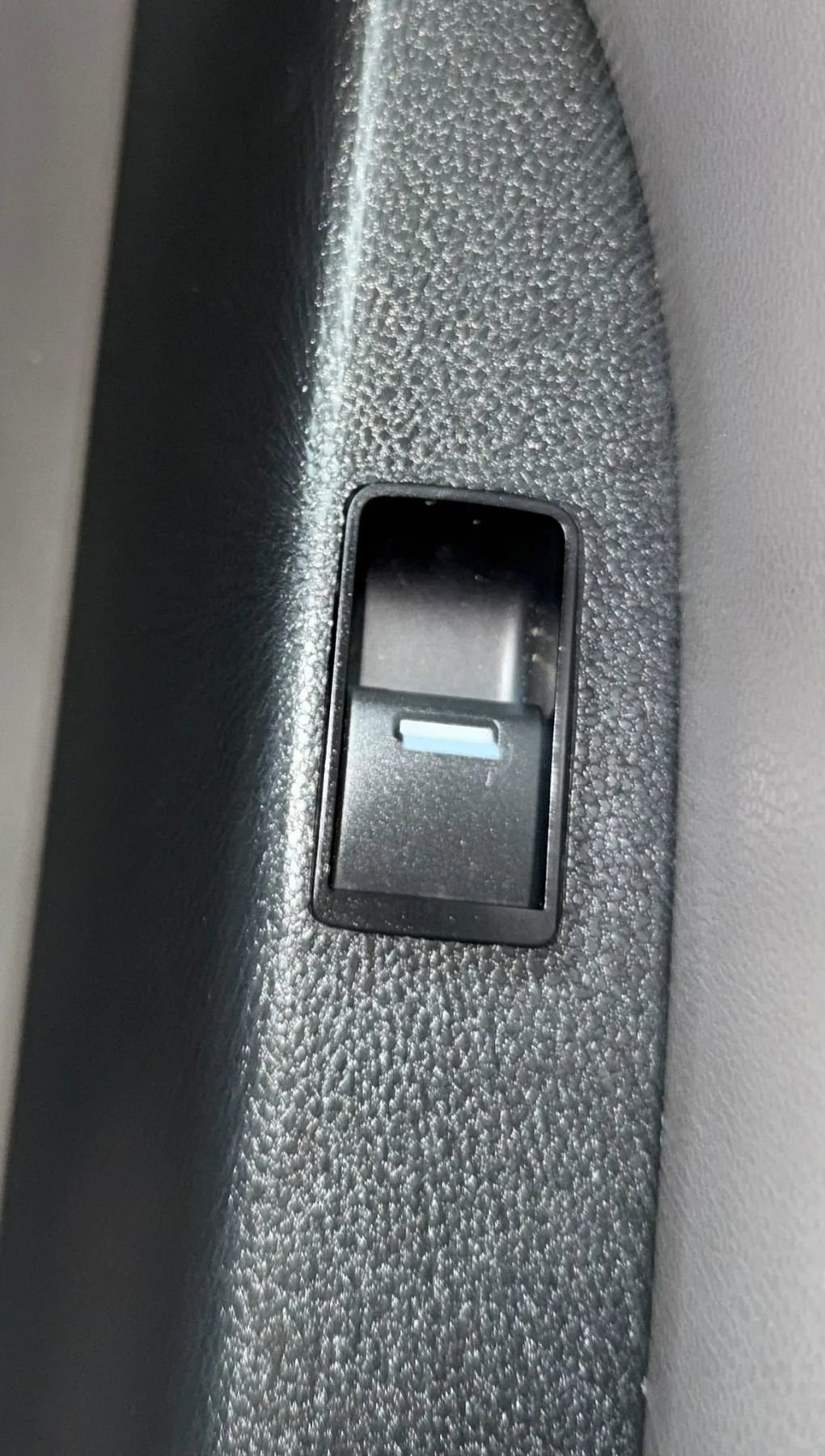 Used 2016 Honda Odyssey EX-L image 34