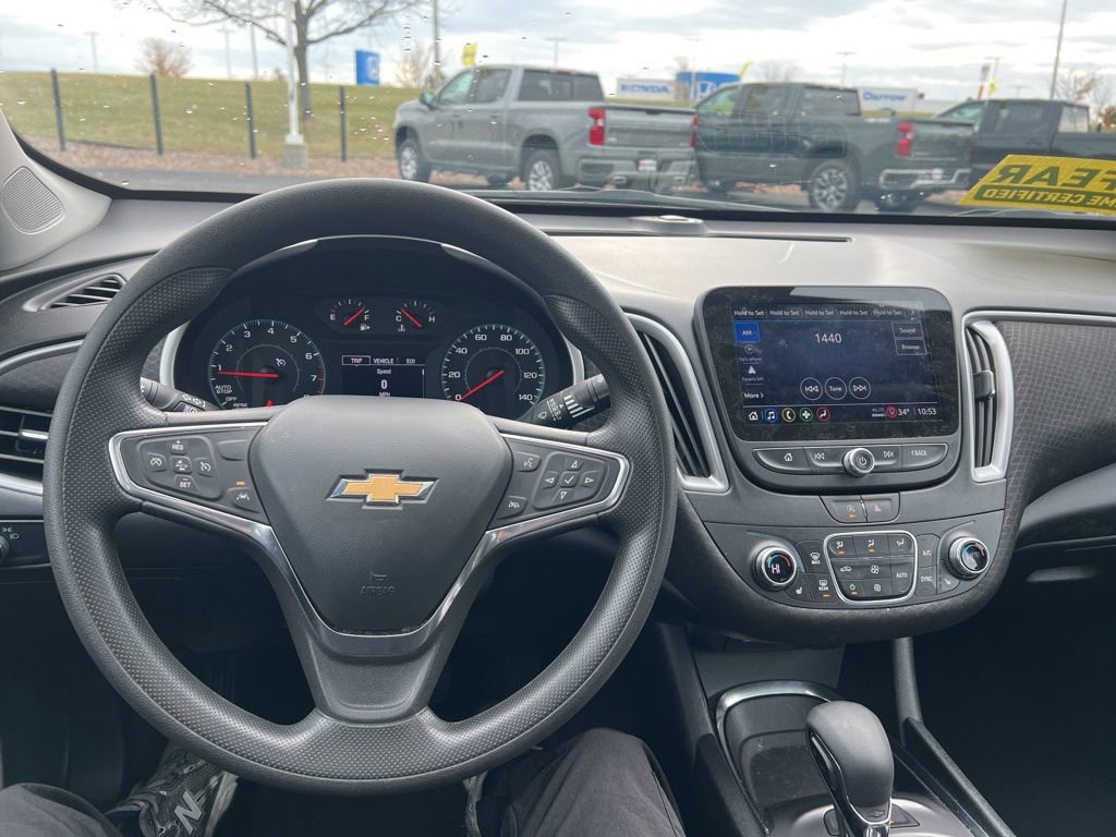 Used 2024 Chevrolet Malibu LT image 23