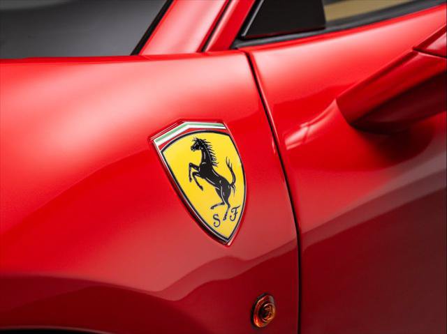 Used 2012 Ferrari 458 Italia Coupe RWD image 14