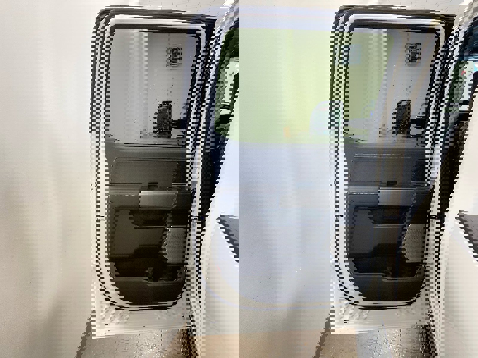 New 2026 Ford F350 Lariat w/ Black Appearance Package image 15