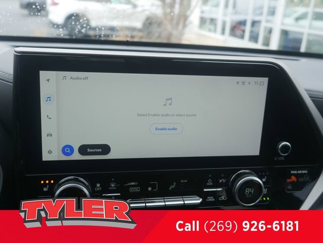 Used 2024 Toyota Highlander Limited AWD/4WD image 50