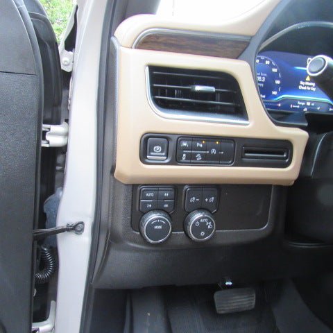 Used 2024 Chevrolet Suburban Premier AWD/4WD image 20