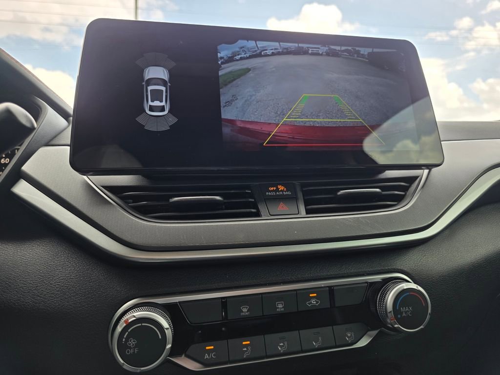 Used 2025 Nissan Altima 2.5 SR image 29