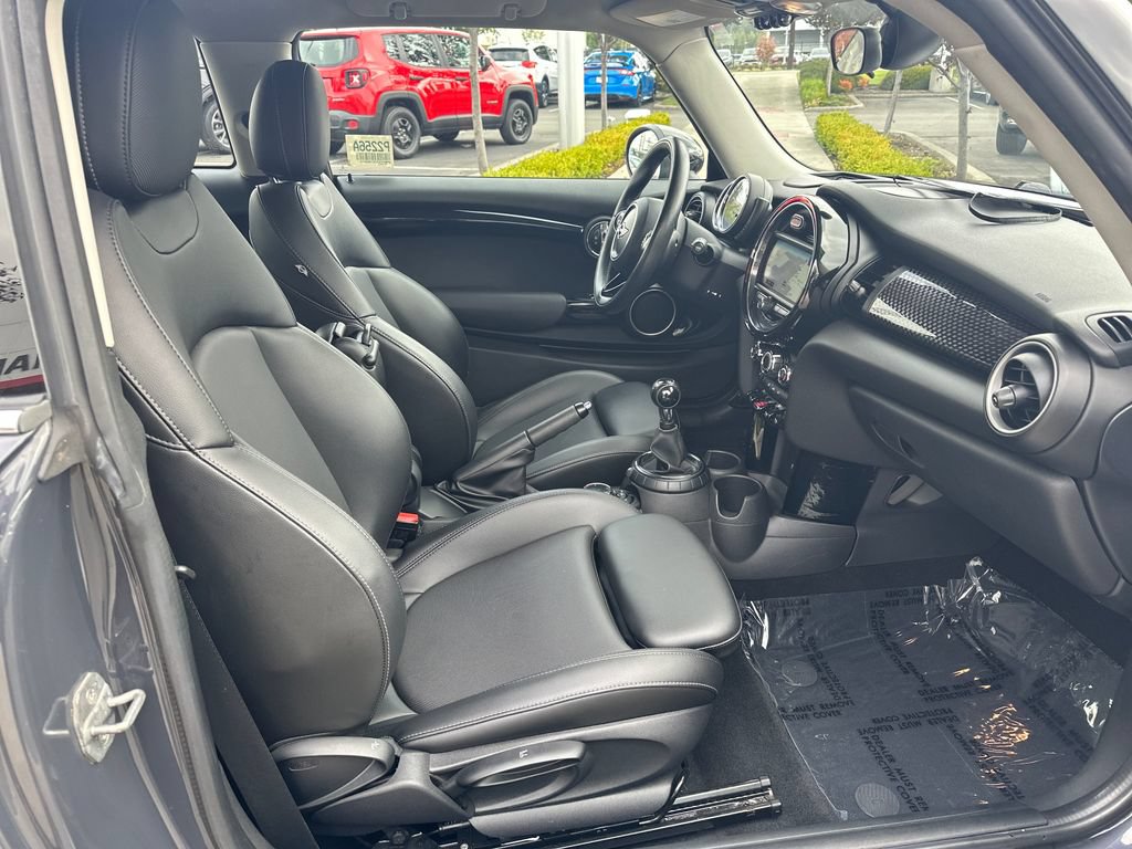 Used 2014 MINI Cooper S FWD image 16