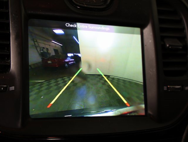 Used 2018 Chrysler 300 S image 18