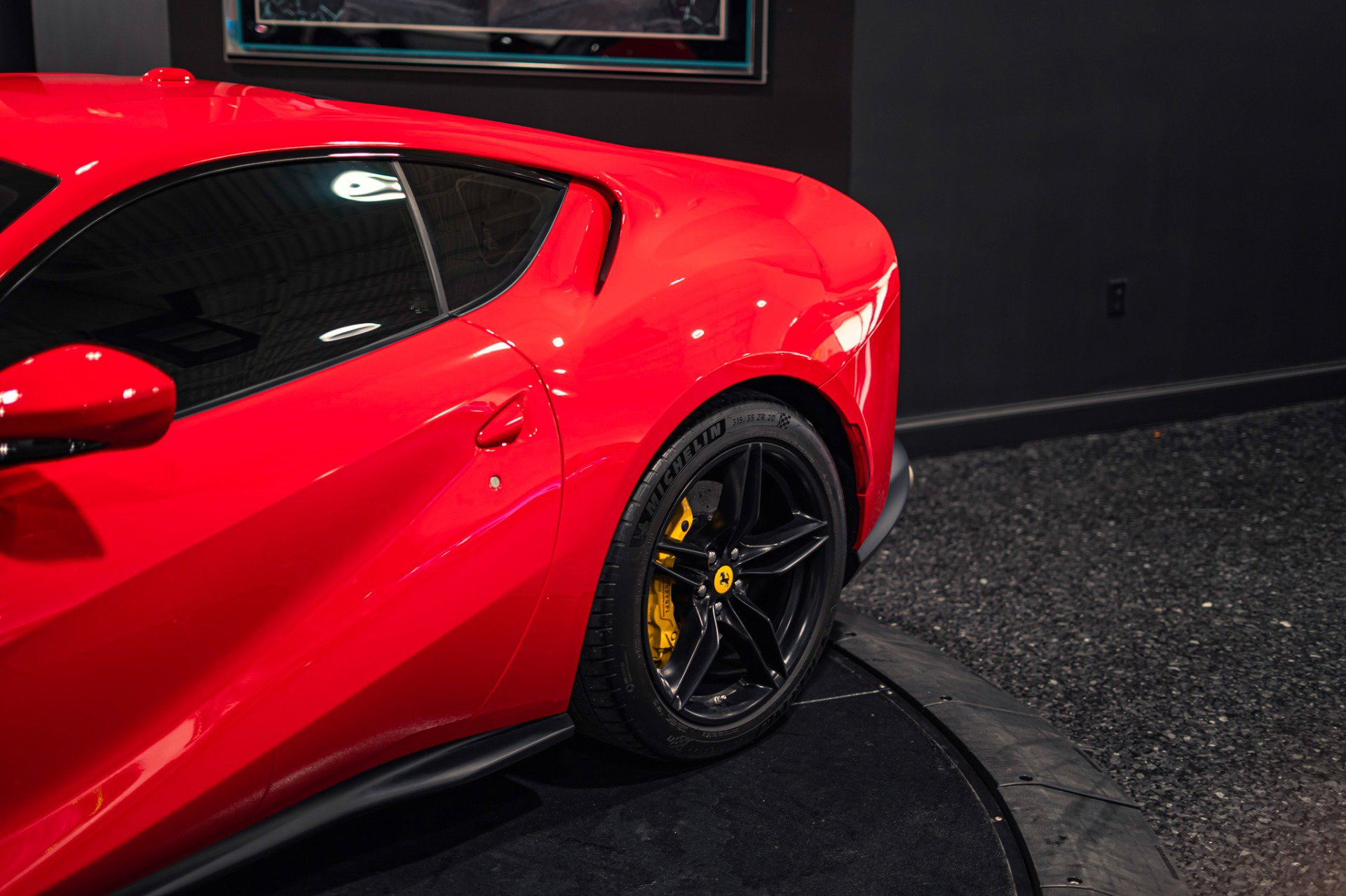 Used 2020 Ferrari 812 Superfast RWD image 11