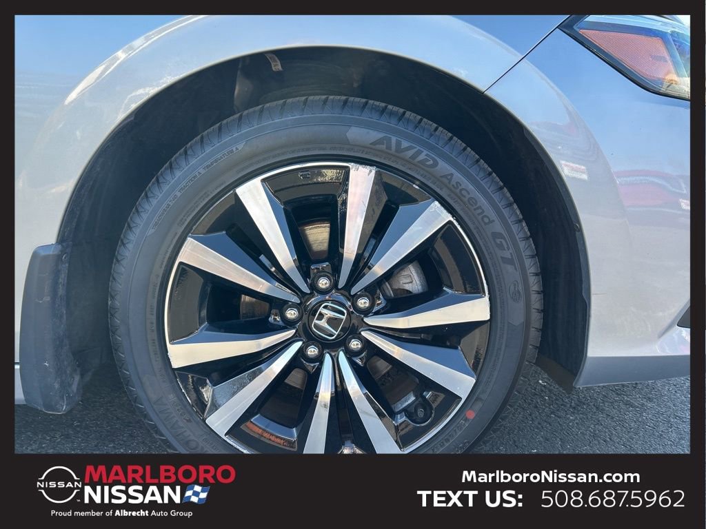 Used 2024 Honda Civic EX-L image 9