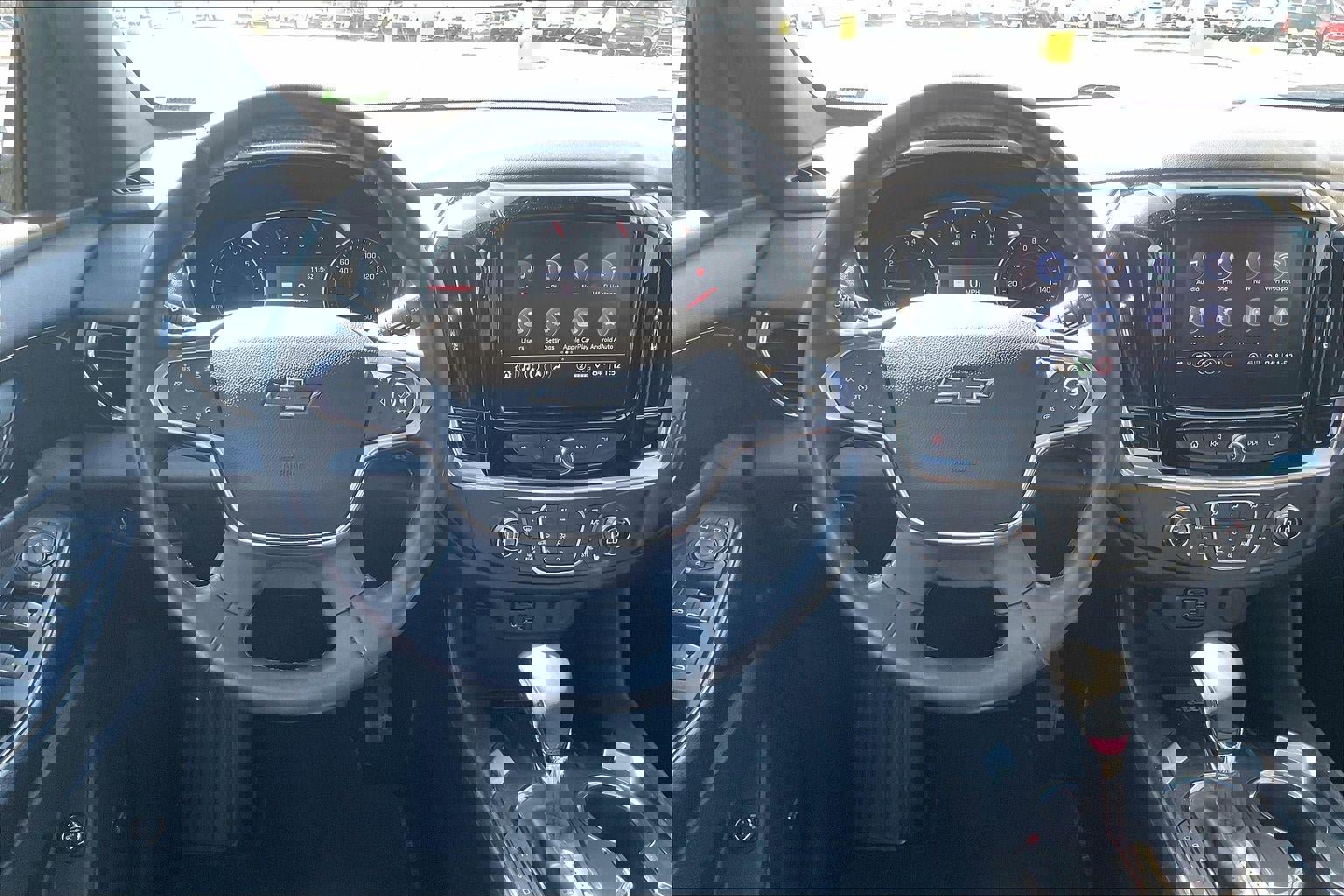 Used 2023 Chevrolet Traverse RS image 5