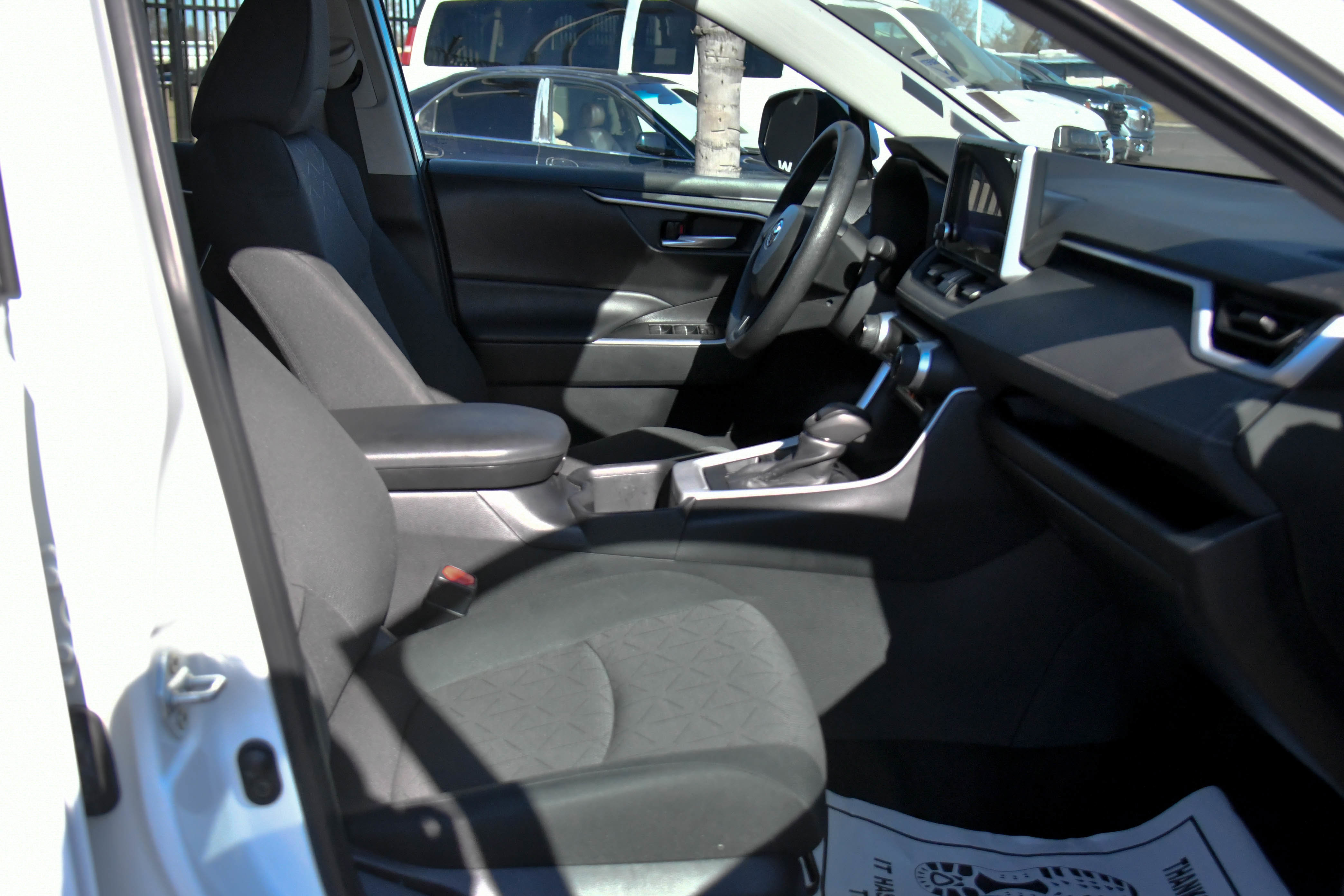 Used 2024 Toyota RAV4 XLE image 44