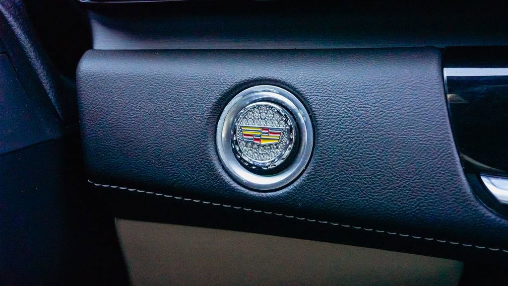 Certified 2021 Cadillac Escalade Premium Luxury image 19