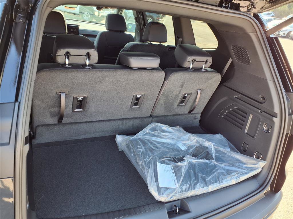 New 2026 GMC Acadia Elevation w/ Black Edition image 23