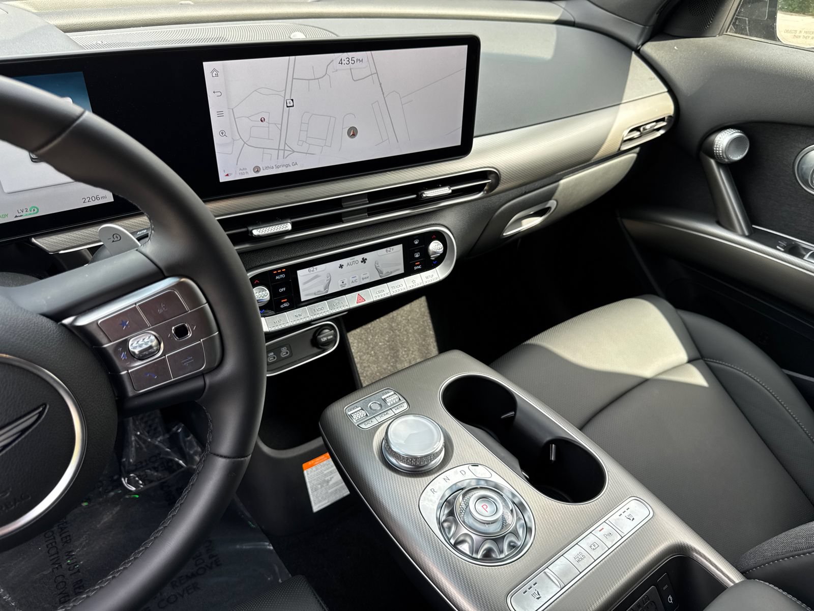 Used 2025 Genesis GV60 RWD image 30