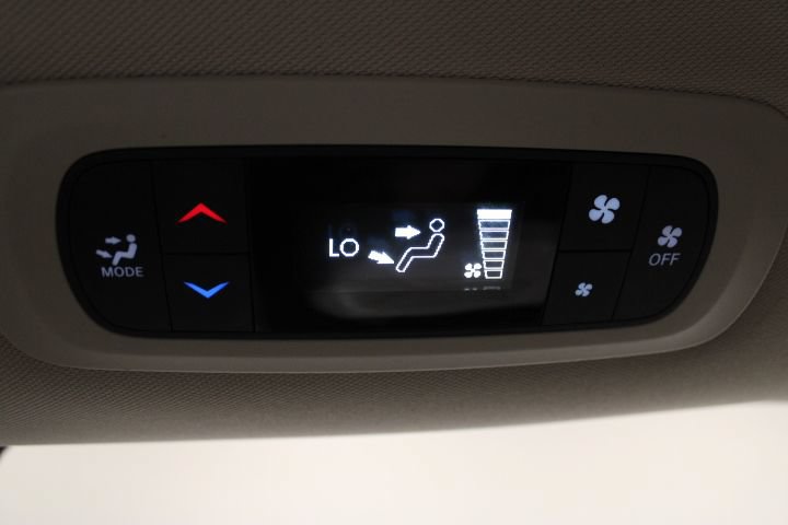 Used 2021 Chrysler Voyager Lxi FWD image 45