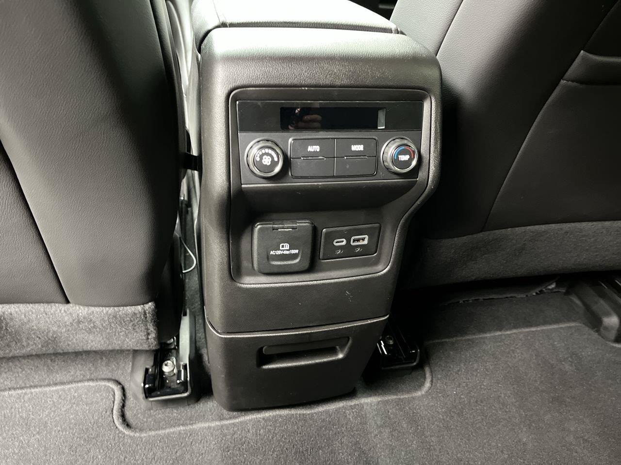 Certified 2023 GMC Acadia SLT AWD/4WD image 14