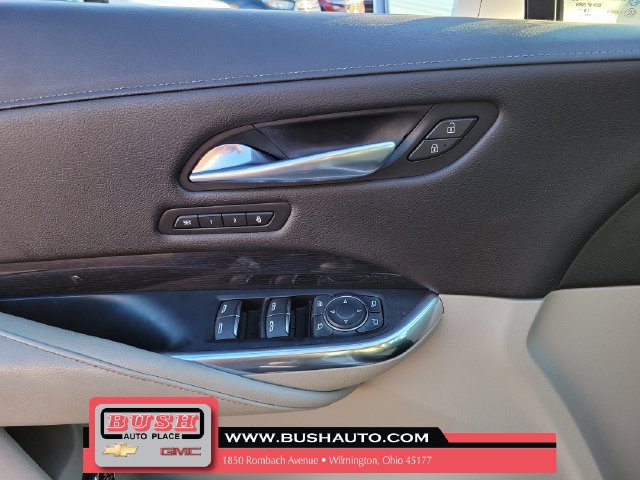 Used 2019 Cadillac XT4 Premium Luxury FWD image 17