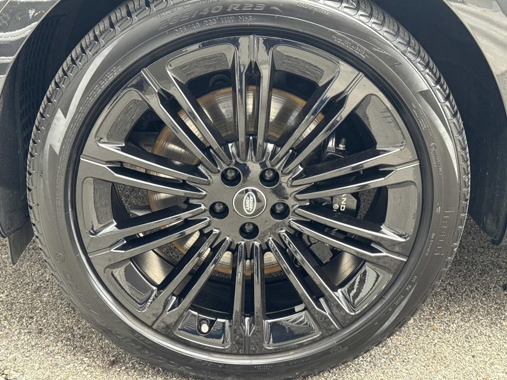Certified 2024 Land Rover Range Rover Long Wheelbase Autobiography image 12