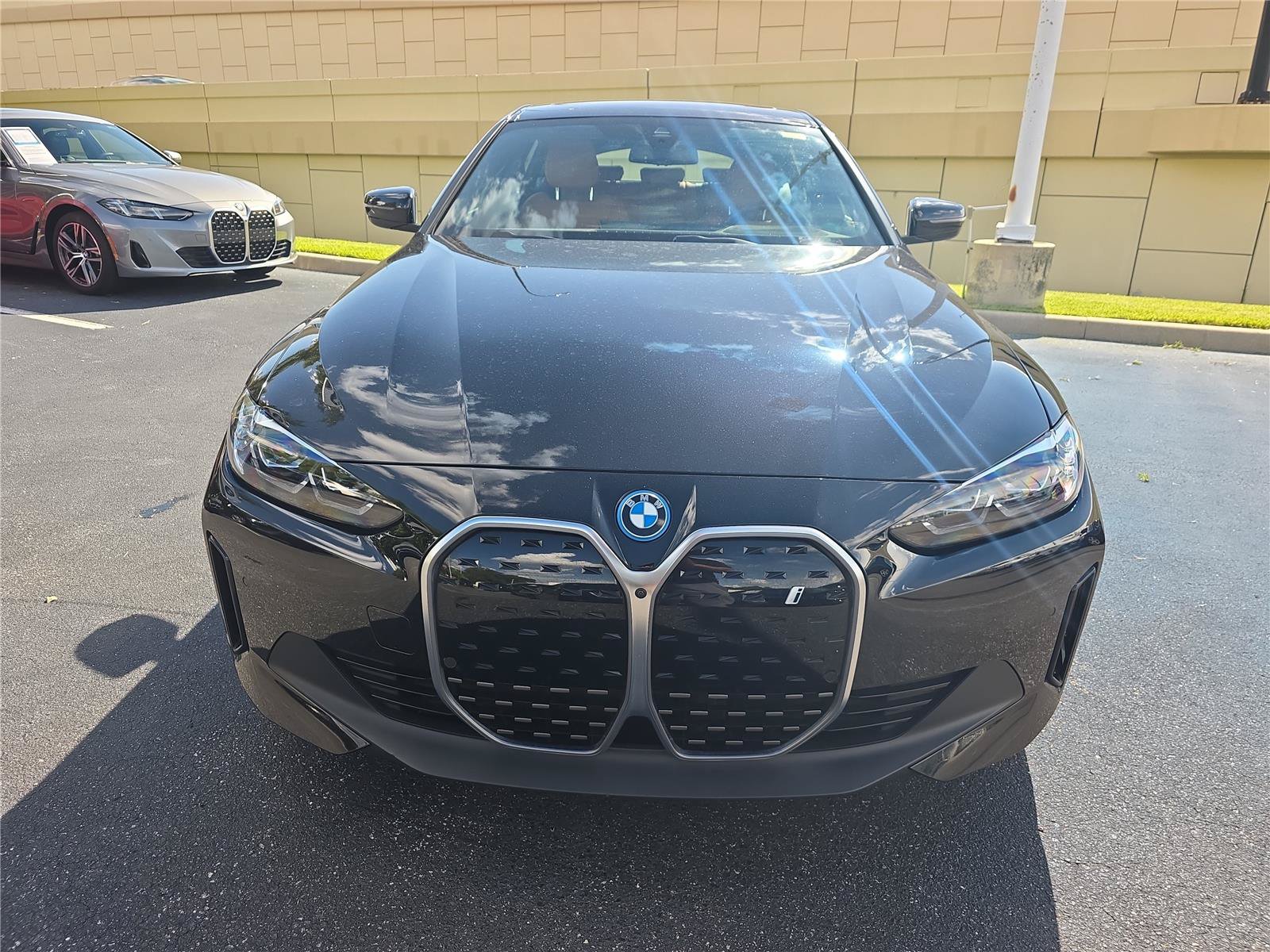 Used 2024 BMW i4 eDrive40 w/ Premium Package RWD image 6