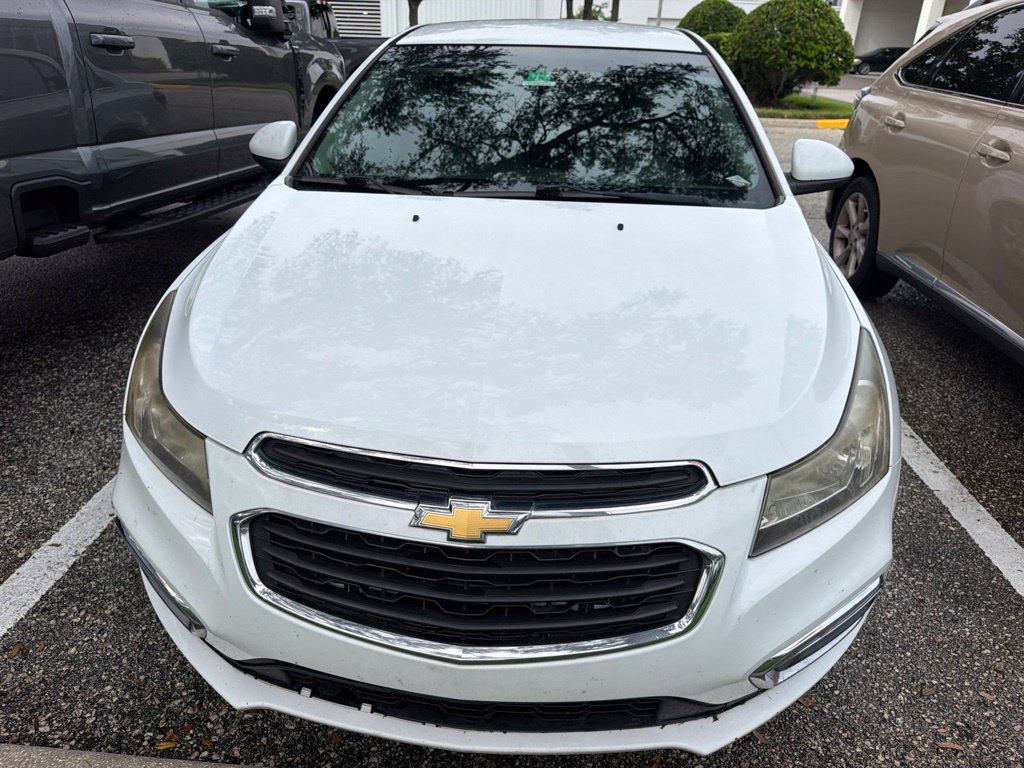 Used 2016 Chevrolet Cruze LT w/ Technology Package FWD image 1