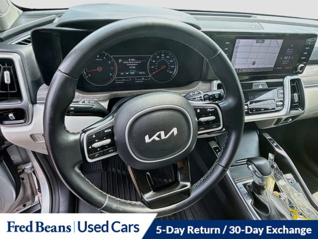 Used 2022 Kia Sorento S w/ Panoramic Sunroof Package AWD/4WD image 16