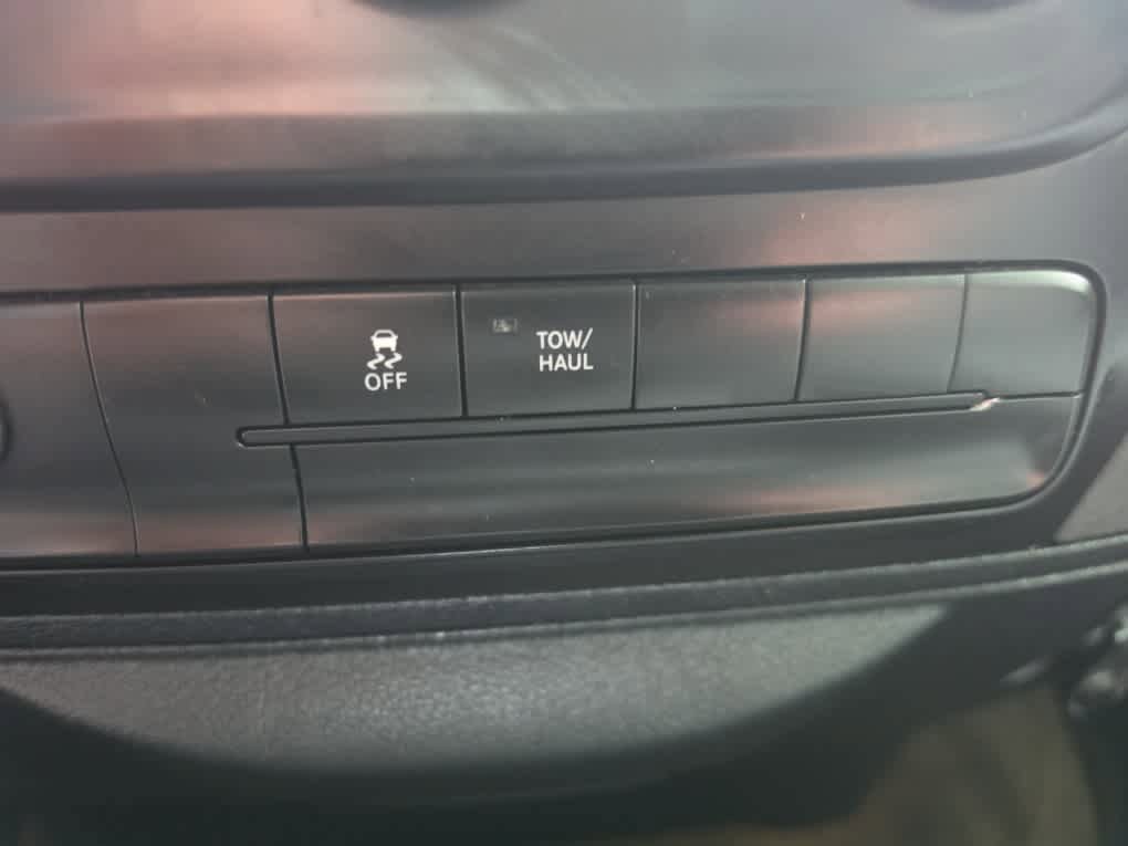 Used 2017 RAM 1500 Express w/ Express Value Package RWD image 21