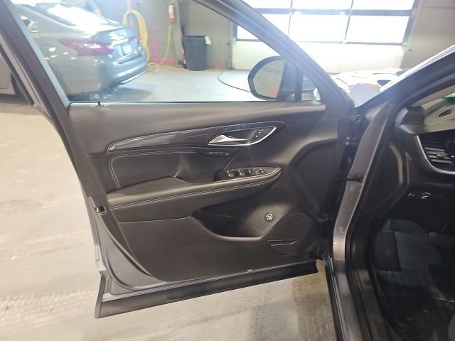 Used 2022 Buick Envision Essence w/ Safety Package FWD image 10