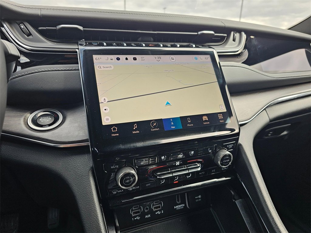 New 2023 Jeep Grand Cherokee Overland w/ Advanced Protech Group III image 19