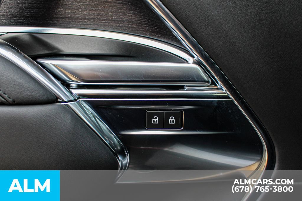 Used 2024 Land Rover Range Rover SE image 40