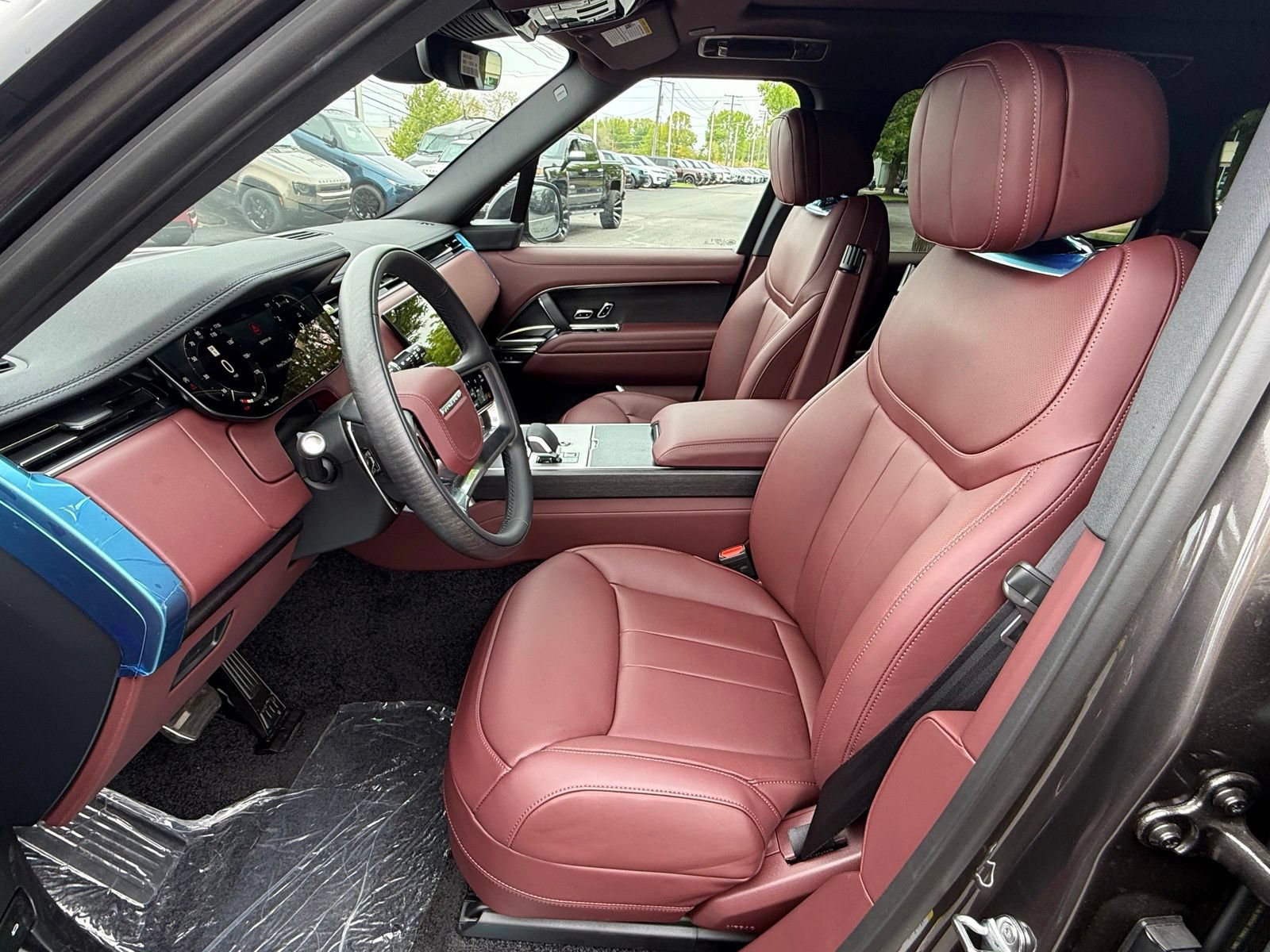 New 2026 Land Rover Range Rover SE AWD/4WD image 13