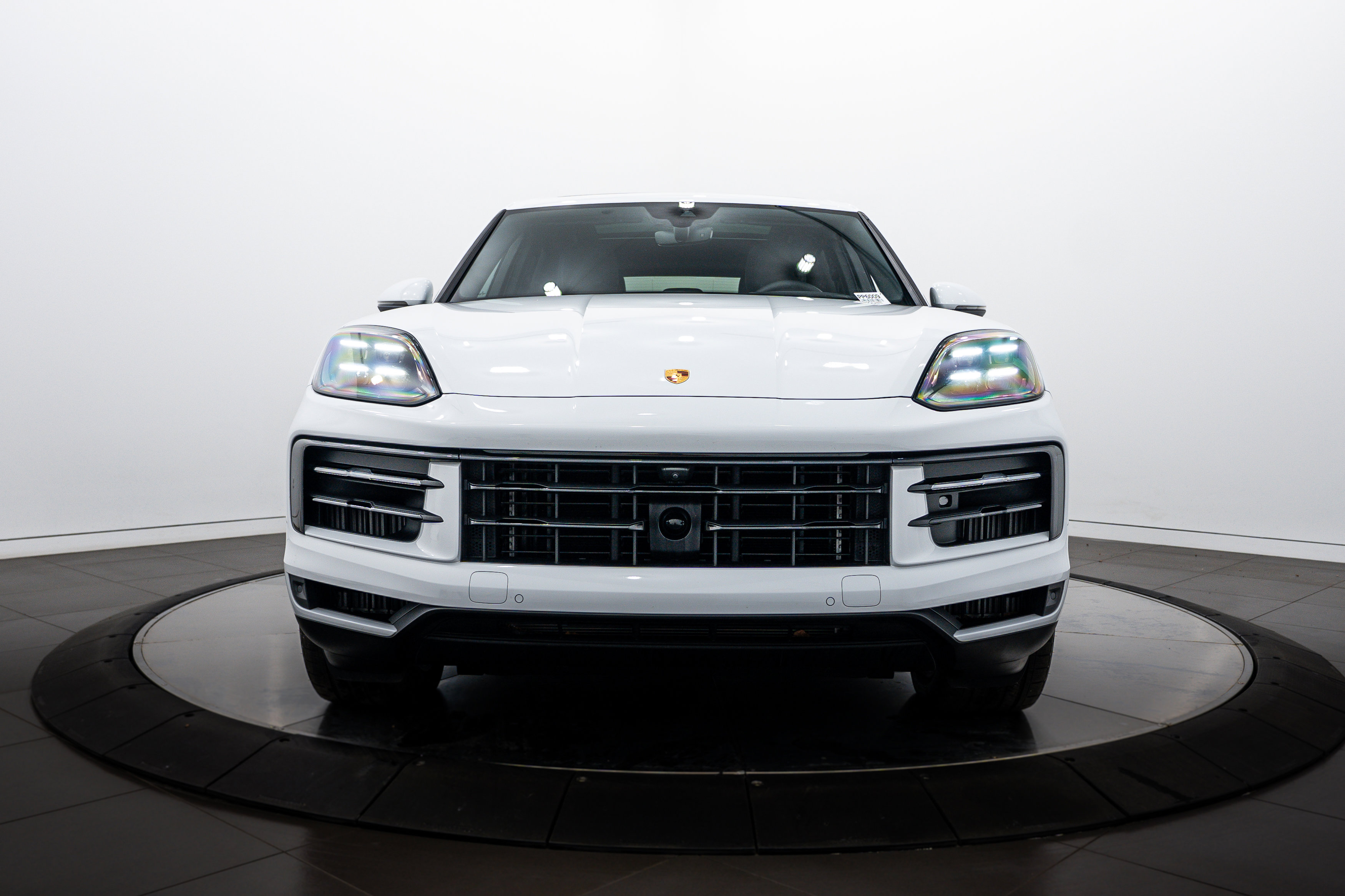 Certified 2025 Porsche Cayenne S image 10