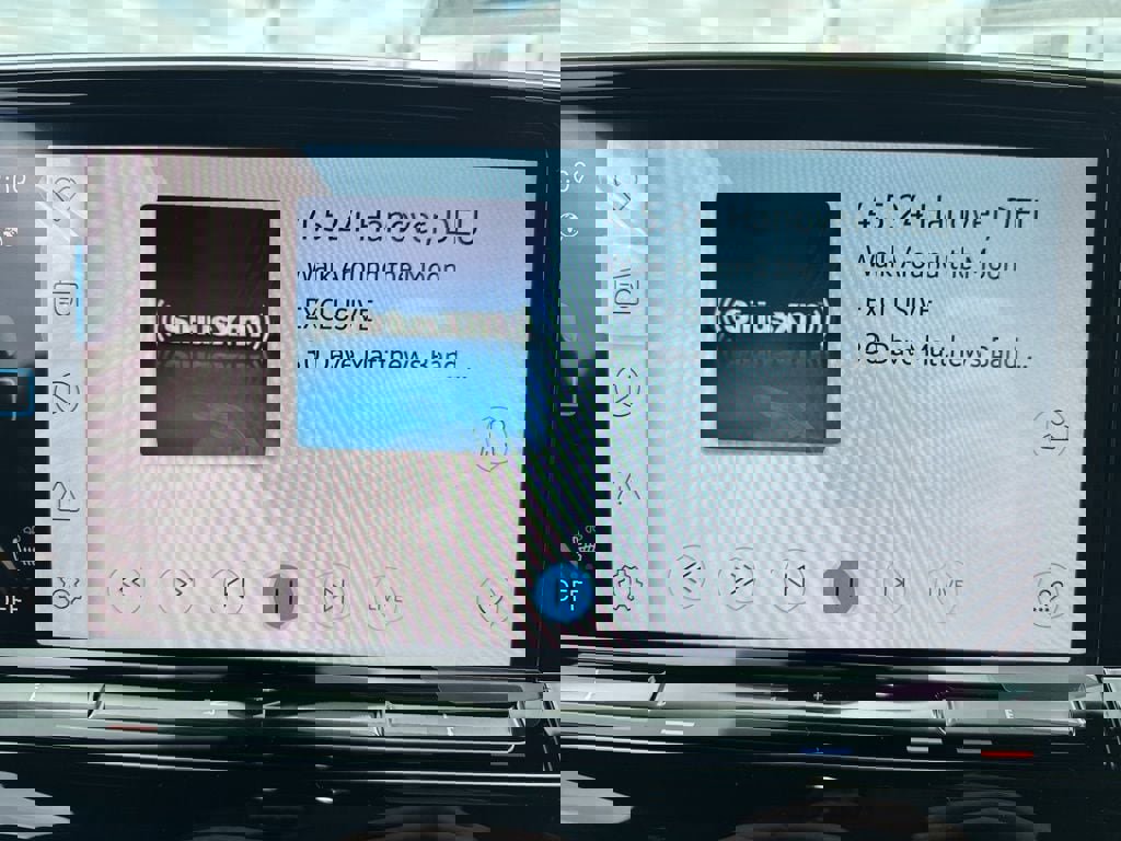 New 2026 Volkswagen Atlas Cross Sport SEL R-Line image 17