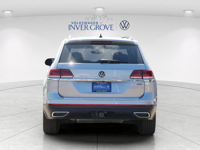 Certified 2023 Volkswagen Atlas SE w/ Black Wheel Package AWD/4WD image 6