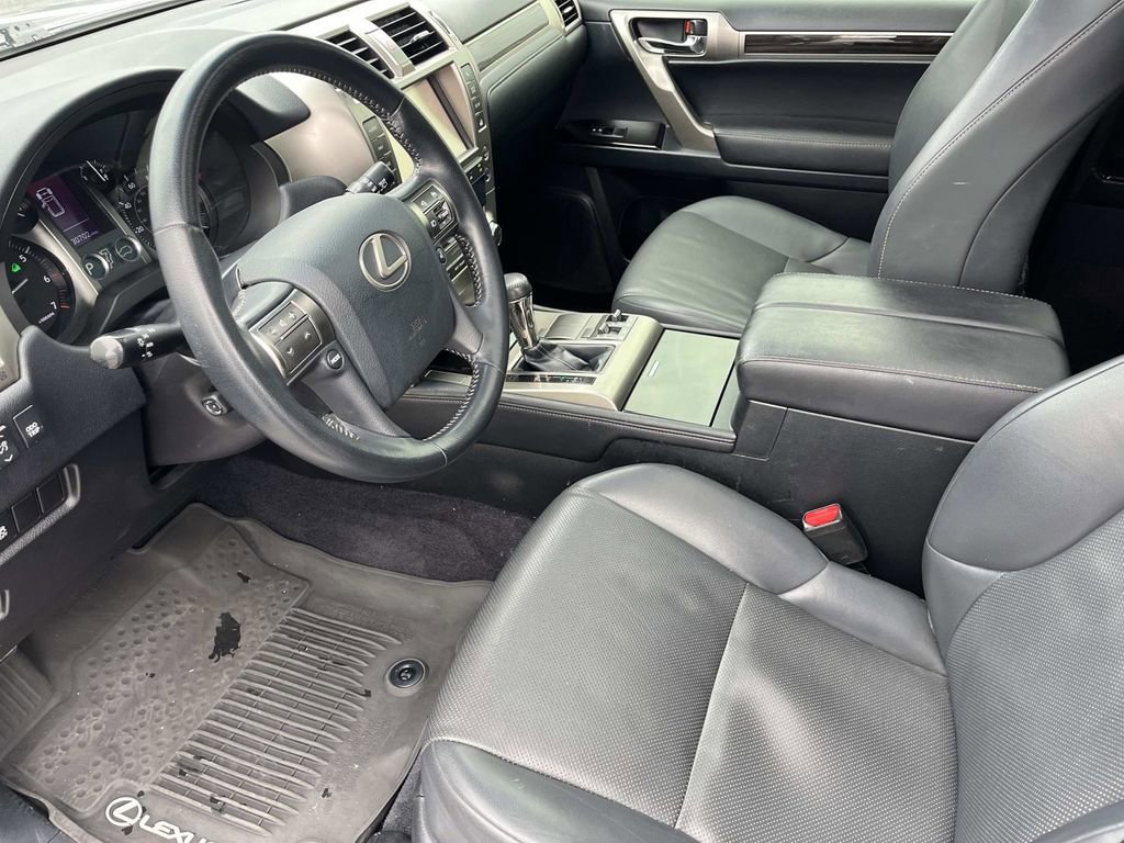 Used 2015 Lexus GX 460 460 w/ Navigation Package image 26